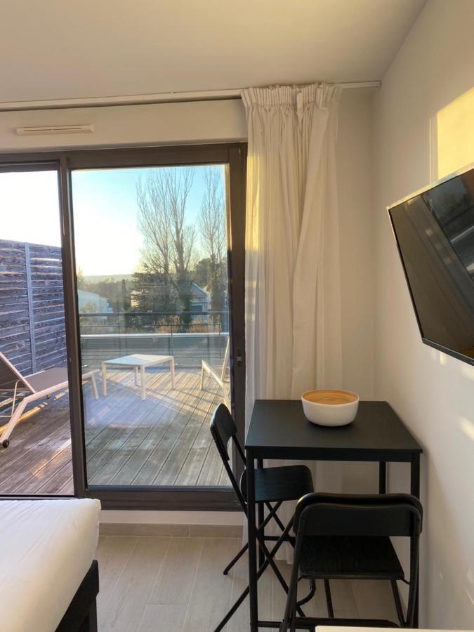 Les Jardins D'Athena Aparthotel Éguilles Exteriör bild