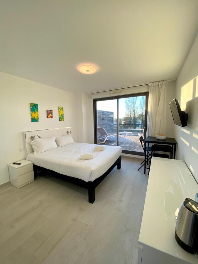 Les Jardins D'Athena Aparthotel Éguilles Exteriör bild